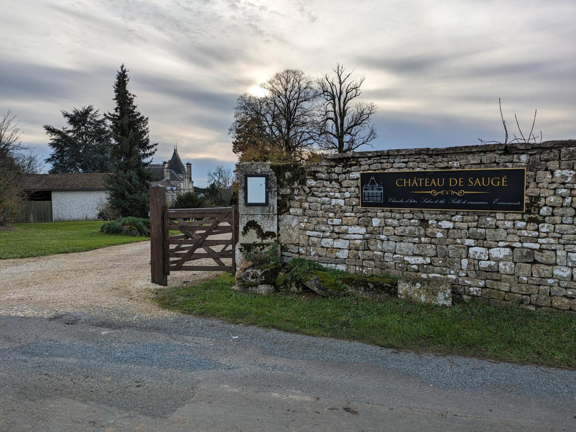 Chateau De Sauge Saivres Exterior photo